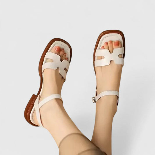 DELIANE | Sandali bassi raffinati